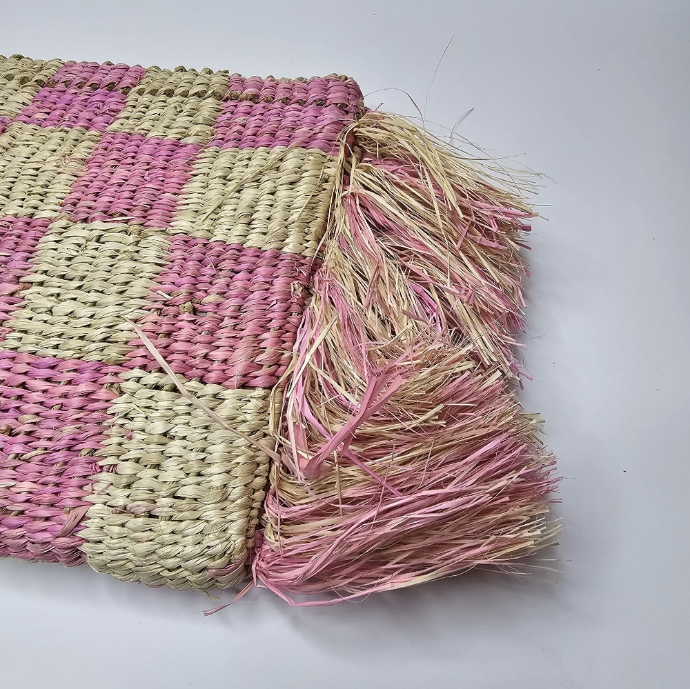 Poolside Clutch Natural/Pink Checkered Fringe Clutch Straw  NWT Upcycled Organic - Picture 6 of 13
